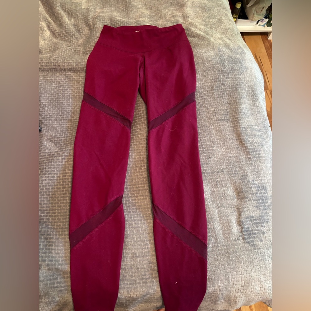 Old Navy Active Burgundy Leggings